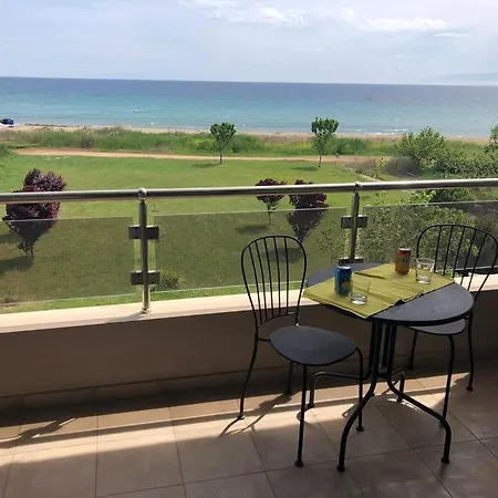 Сasa de vacaciones Tristan Beachfront House Flogita