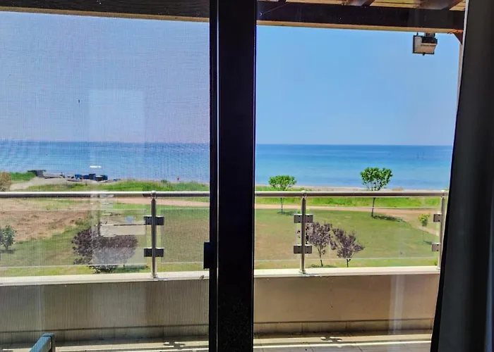 Tristan Beachfront House Prázdninový dům Flogita