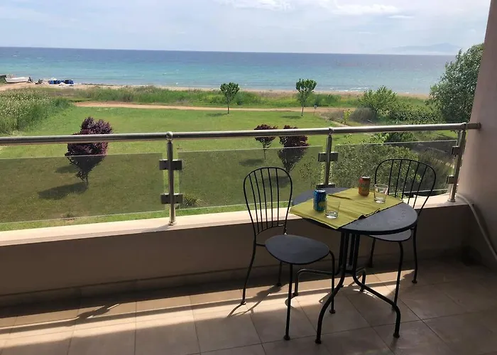 Dom wakacyjny Tristan Beachfront House Flogita